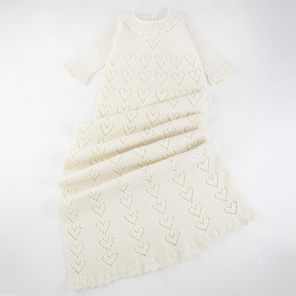 Strikkepakke dåpssett - Handstrikk Dapskjole 1