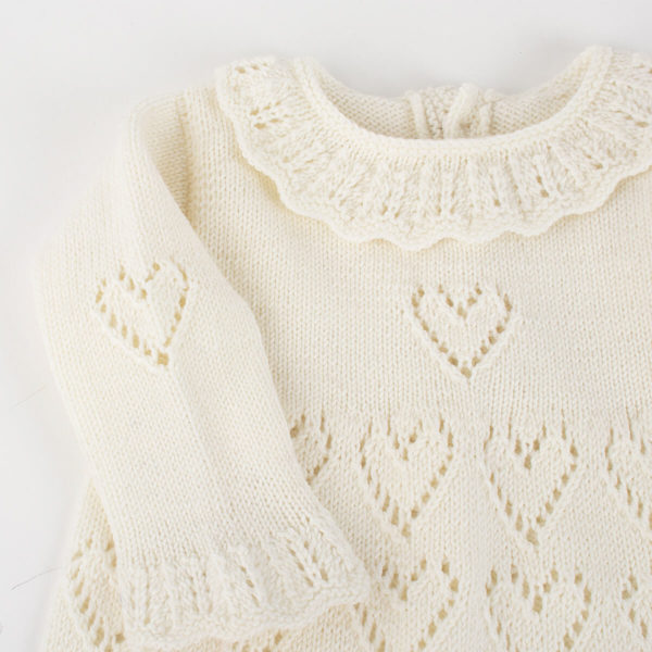 Strikkepakke dåpssett - Handstrikk Dapskjole 4